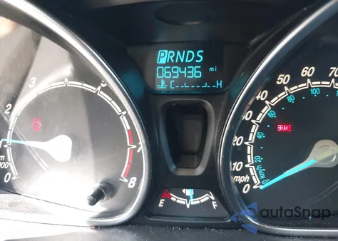 2019 Ford Fiesta Se z USA, uszkodzony, nr VIN 3FADP4EJ9KM105695